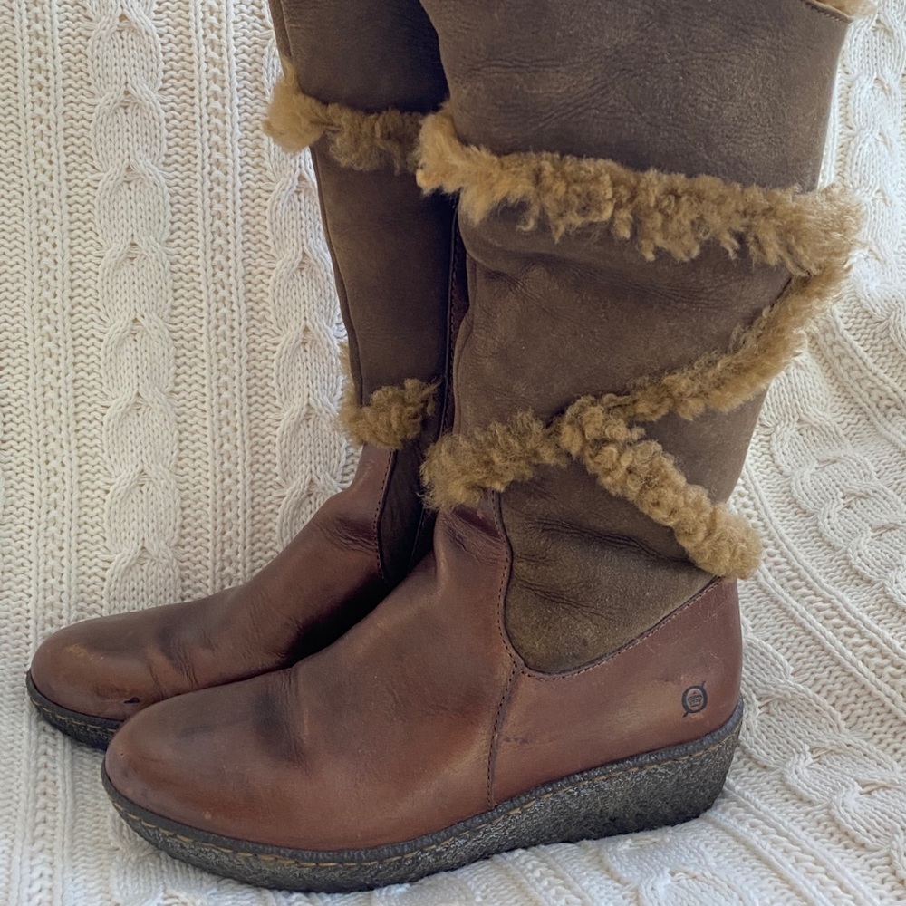 Born ladies winter boots size 9 fleece, gently used